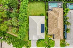 19751 Coconut Harbor Cir, Fort Myers, FL 33908 - Photo 2