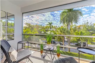 72 7th St S, Naples, FL 34102 - Photo 2