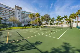 13105 Vanderbilt Dr, Naples, FL 34110 - Photo 26