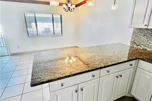 826 Wiggins Pass Rd, Naples, FL 34110 - Photo 8