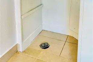 826 Wiggins Pass Rd, Naples, FL 34110 - Photo 10