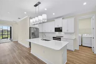 10279 Bonavie Cv Dr, Fort Myers, FL 33966 - Photo 4