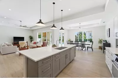 526 104th Ave N, Naples, FL 34108 - Photo 6