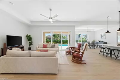 526 104th Ave N, Naples, FL 34108 - Photo 4