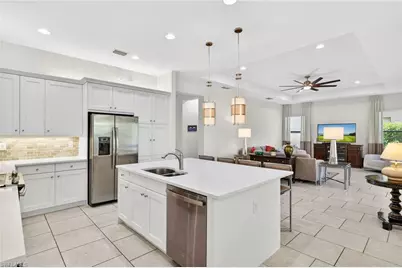 11572 Stonecreek Cir, Fort Myers, FL 33913 - Photo 10