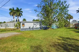 223 Gladys Ct, Copeland, FL 34137 - Photo 4