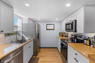 1686 Blue Point Ave, Naples, FL 34102 - Photo 6