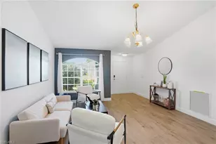 272 Johnnycake Dr, Naples, FL 34110 - Photo 2