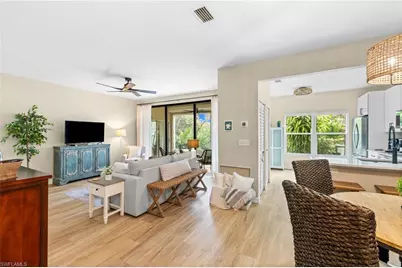 327 Emerald Bay Cir #W6, Naples, FL 34110 - Photo 6