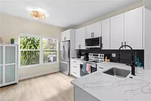 327 Emerald Bay Cir, Naples, FL 34110 - Photo 12