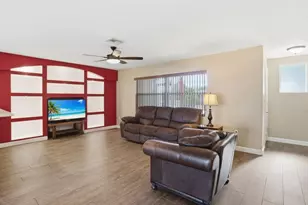 2261 Ivy Ave, Fort Myers, FL 33907 - Photo 4