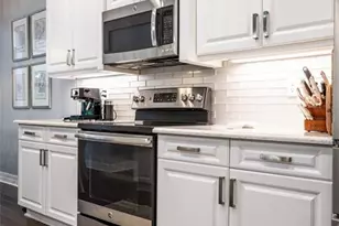 13808 Luna Dr, Naples, FL 34109 - Photo 6