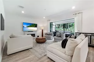 10427 Ventana Ln, Naples, FL 34120 - Photo 8