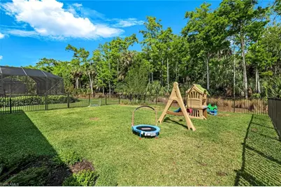 10427 Ventana Ln, Naples, FL 34120 - Photo 34