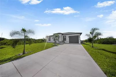4204 E 3rd St, Lehigh Acres, FL 33936 - Photo 2