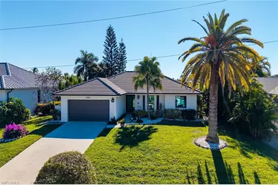 1035 Admiralty Ct, Marco Island, FL 34145 - Photo 1