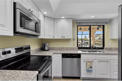 1035 Admiralty Ct, Marco Island, FL 34145 - Photo 18