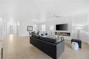 1564 Vizcaya Ln, Naples, FL 34113 - Photo 8