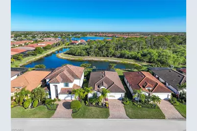 1564 Vizcaya Ln, Naples, FL 34113 - Photo 2