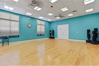 1564 Vizcaya Ln, Naples, FL 34113 - Photo 32