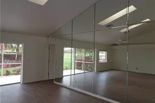 271 Perignon Pl, Naples, FL 34119 - Photo 10