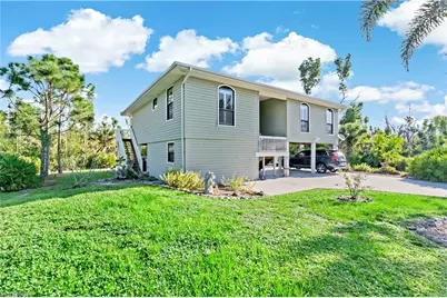 4403 Lake Heather Cir, Saint James City, FL 33956 - Photo 4