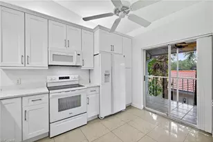 2325 Hidden Lake Dr, Naples, FL 34112 - Photo 12