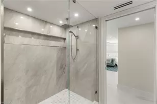 3951 Gulf Shore Blvd N, Naples, FL 34103 - Photo 18