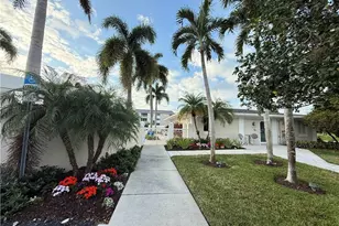 408 Broad Ave S, Naples, FL 34102 - Photo 26
