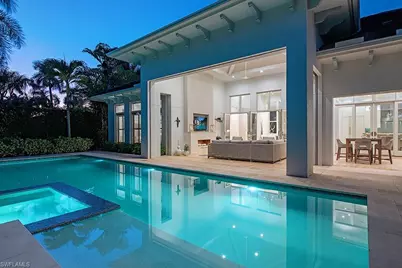 452 Putter Point Dr, Naples, FL 34103 - Photo 4