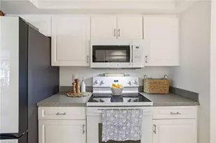 2644 River Reach Dr, Naples, FL 34104 - Photo 20