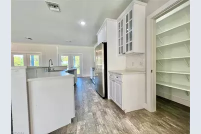 11380 Trinity Pl, Naples, FL 34114 - Photo 14