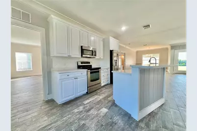 11380 Trinity Pl, Naples, FL 34114 - Photo 12