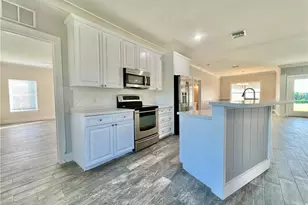 11380 Trinity Pl, Naples, FL 34114 - Photo 12