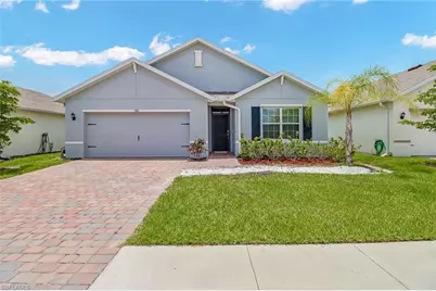 742 Hadley Pl W, Naples, FL 34104 - Photo 2