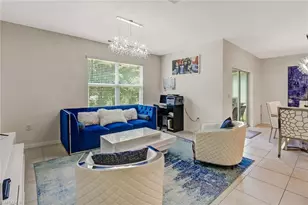 742 Hadley Pl W, Naples, FL 34104 - Photo 10