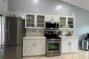 1016 Cleveland Ave, Lehigh Acres, FL 33972 - Photo 12