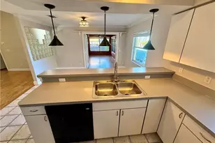 10192 Shade Tree Ct, Bonita Springs, FL 34135 - Photo 8