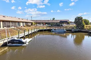 4010 Skyline Blvd, Cape Coral, FL 33914 - Photo 38