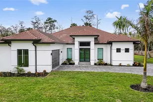 563 15th St NW, Naples, FL 34120 - Photo 2