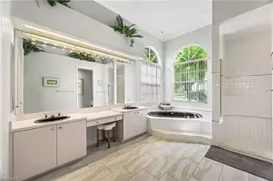 9360 White Hickory Ln, Fort Myers, FL 33912 - Photo 8