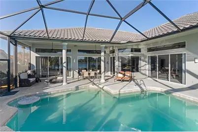 9360 White Hickory Ln, Fort Myers, FL 33912 - Photo 10