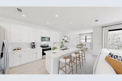 3033 Juniper Way, Naples, FL 34112 - Photo 4