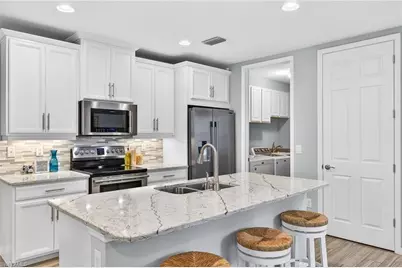 14835 Edgewater Cir, Naples, FL 34114 - Photo 10