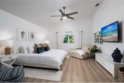 339 4th Ave N, Naples, FL 34102 - Photo 20