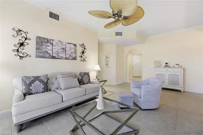 5550 Berkshire Dr #103, Fort Myers, FL 33912 - Photo 4