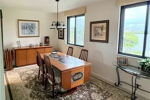 15 Bluebill Ave, Naples, FL 34108 - Photo 4