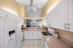 290 Robin Hood Cir, Naples, FL 34104 - Photo 12