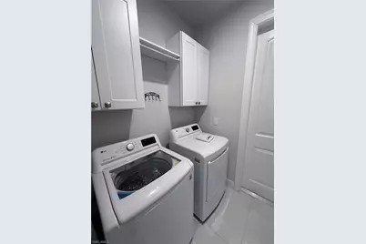 1021 10th Ave NE, Naples, FL 34120 - Photo 18