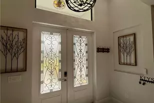 1021 10th Ave NE, Naples, FL 34120 - Photo 4